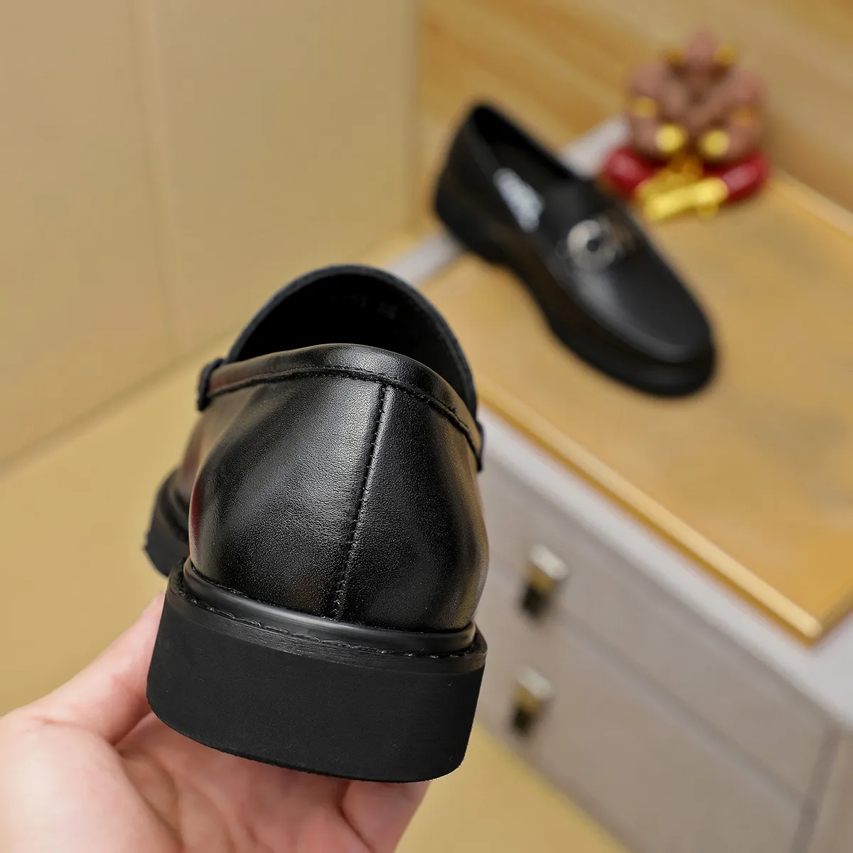 Men's shoes 💰500 Ferragamo [Ferragamo] top imported suit men's shoes 💯Original copy of the official website, product materials: selected imported embossed calfskin + luxury hardware buckle accessories ~ imported water-dyed cow 🐂 leather lining. Strong three-dimensional visual effect, original combination outsole, multiple colors available😘 Size: 38-44 (.45.46. Customized)